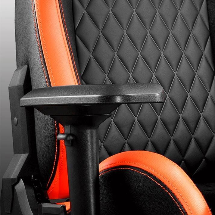 Cougar Armor S - Checkered Backseat